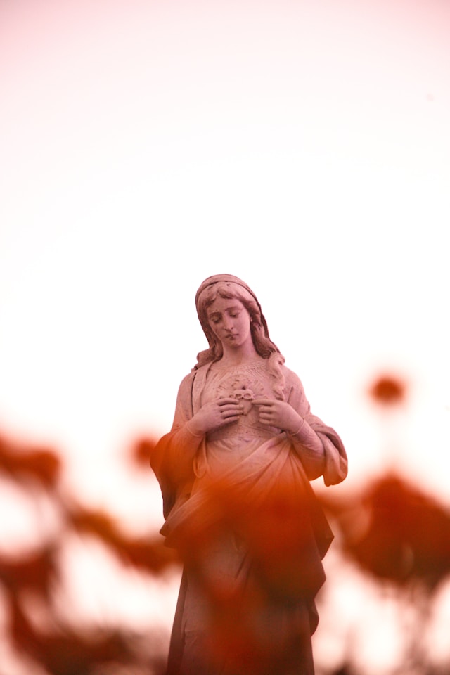 What You Need to Know About Catholic Funeral Services